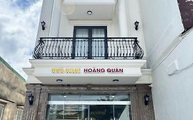 Nhà nghỉ Hoàng Quân